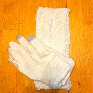 Cable Knit Headband & Touch Screen Knit Gloves 🧤🧣